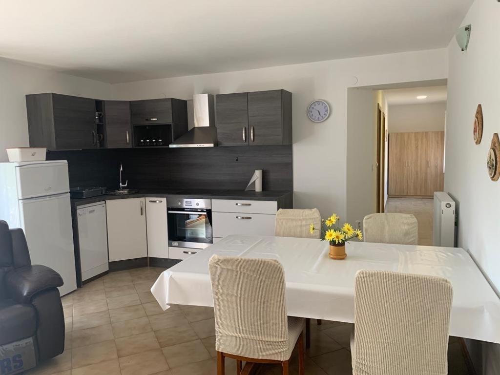 Apartman Dalija วิงกุรัน ภายนอก รูปภาพ